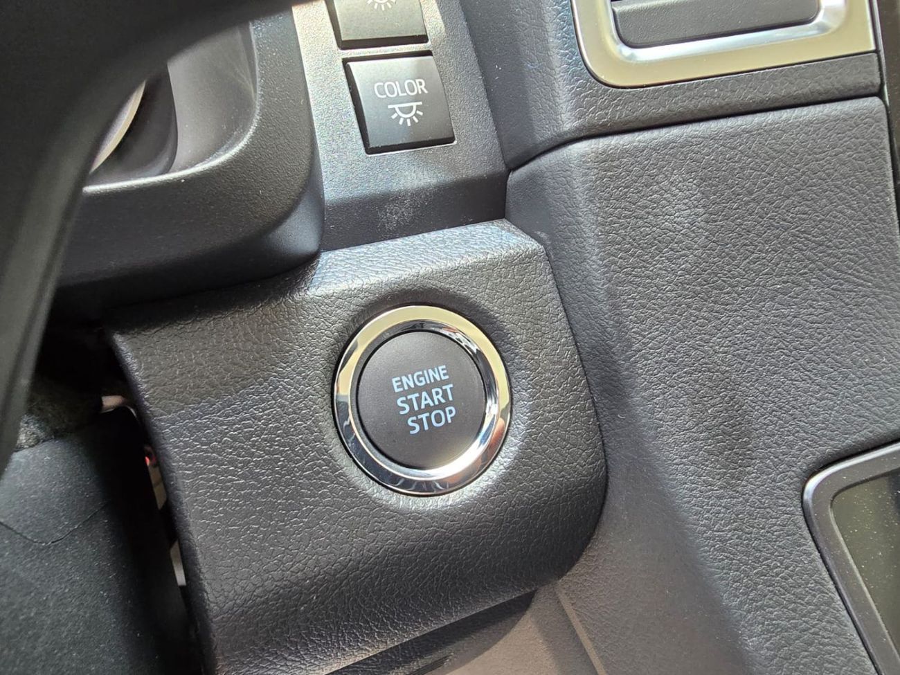 Toyota Granvia 3.5L V6 PETROL PREMIUM  6 SEATER FULL OPTION