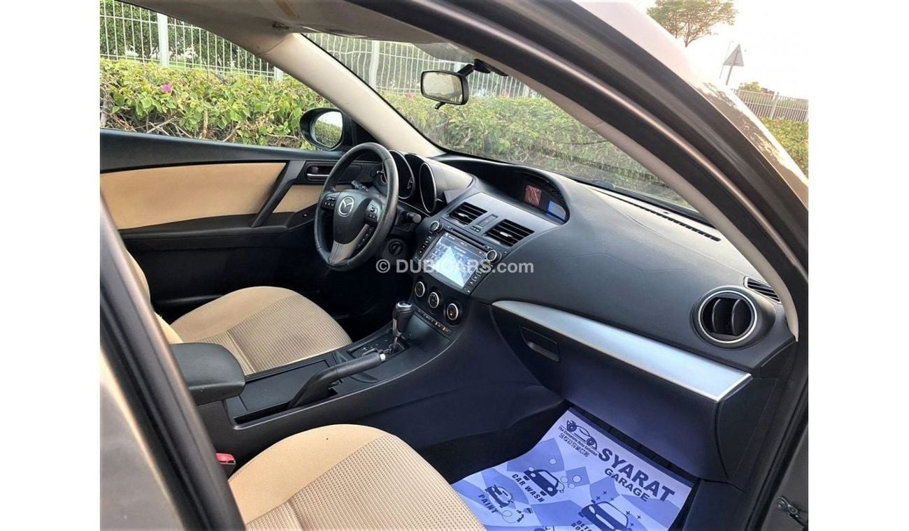 Mazda 3 SE MAZDA 3 MODEL 2014 WITH SUNROOF 1600 CC