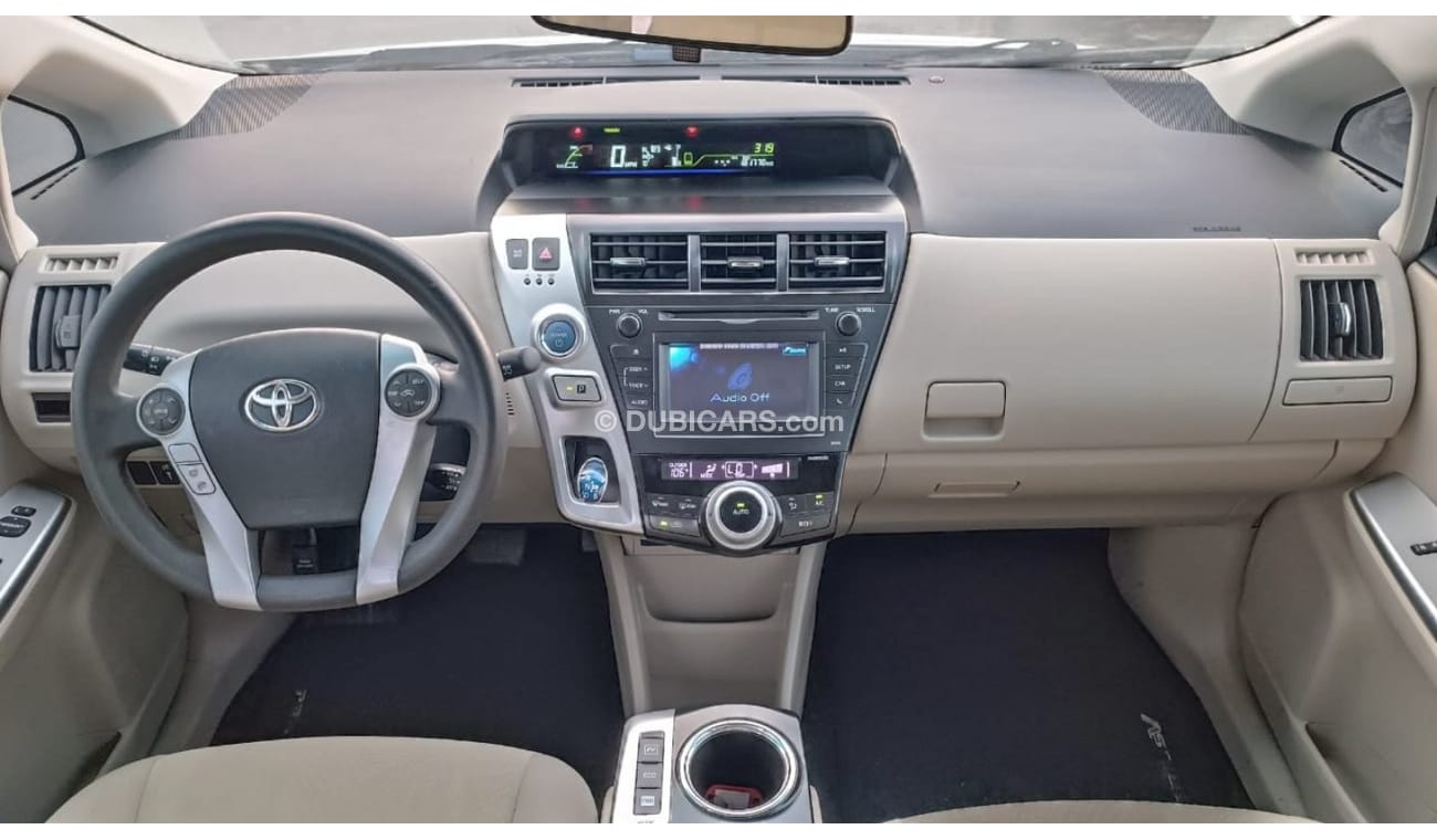 Toyota Prius Alpha 1.8L Hybrid 2011MY ( Used Car )
