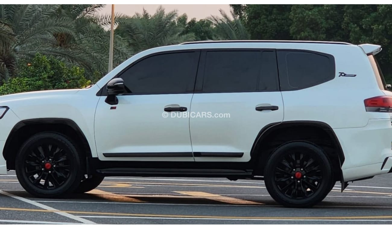 Toyota Land Cruiser GX.R V8 facelifted GR 2023