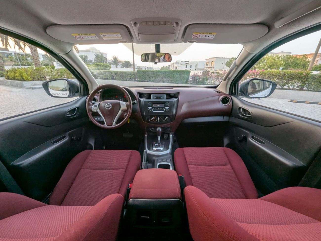 Nissan Navara Nissan navara 2022 white colour red interior automatic gear