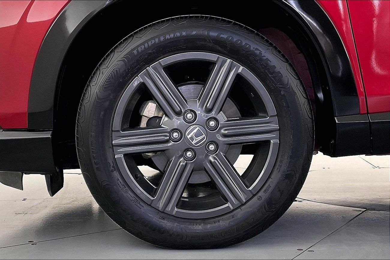 Renault Duster LE | 1 year free warranty | 0 Down Payment