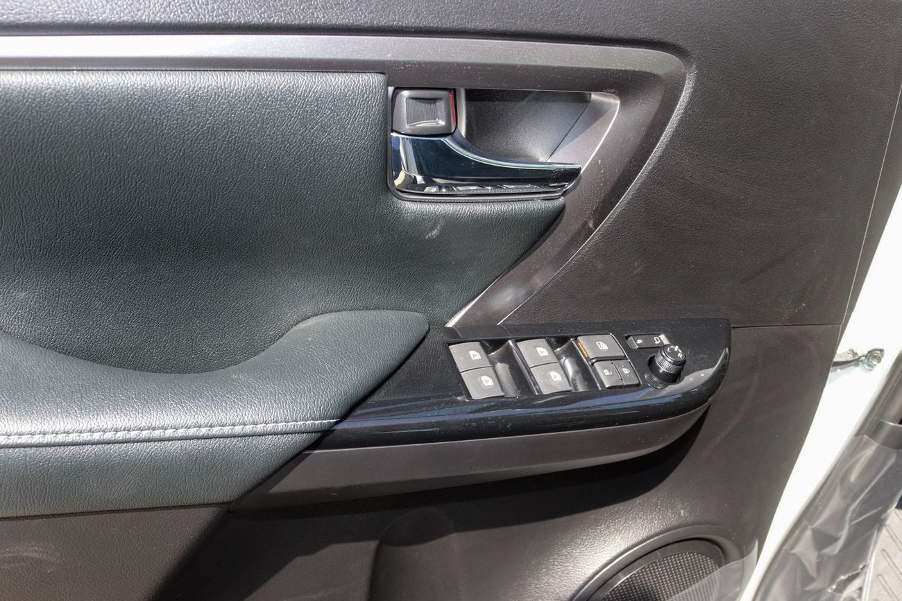 Toyota Fortuner 2026 Model Toyota Fortuner, 4.0L Petrol 4WD 6A/T