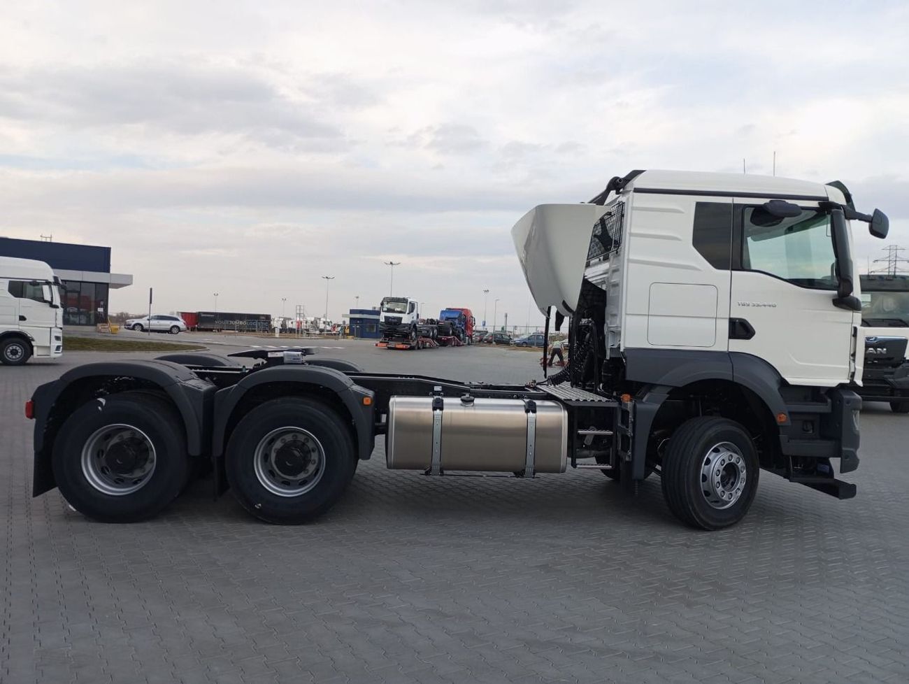 MAN TGS MAN TGS 33.440 6*4 BB SA 2025 MODEL