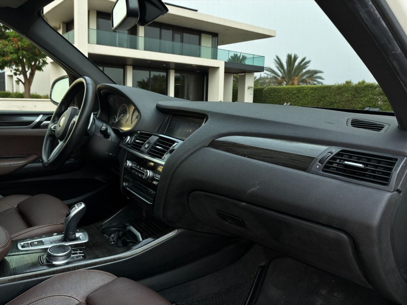 بي أم دبليو X3 AED 1,670 P.M | 0% DOWN PAYMENT | BMW X3 XDRIVE28I M KIT | 2017 | GCC SPECS