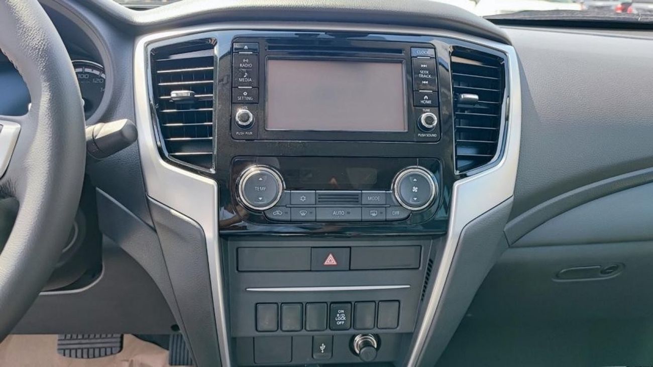 Mitsubishi L200 Mitsubishi L200 D DC 4WD 00G30 2.4L Sportero AT