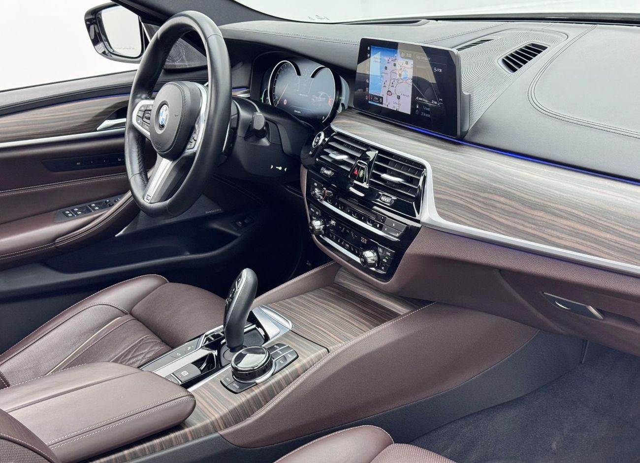 BMW M550i Std 4.4L 2018 BMW 550i xDrive M-Sport, Oct 2027 BMW Service Contract, BMW Service History, GCC