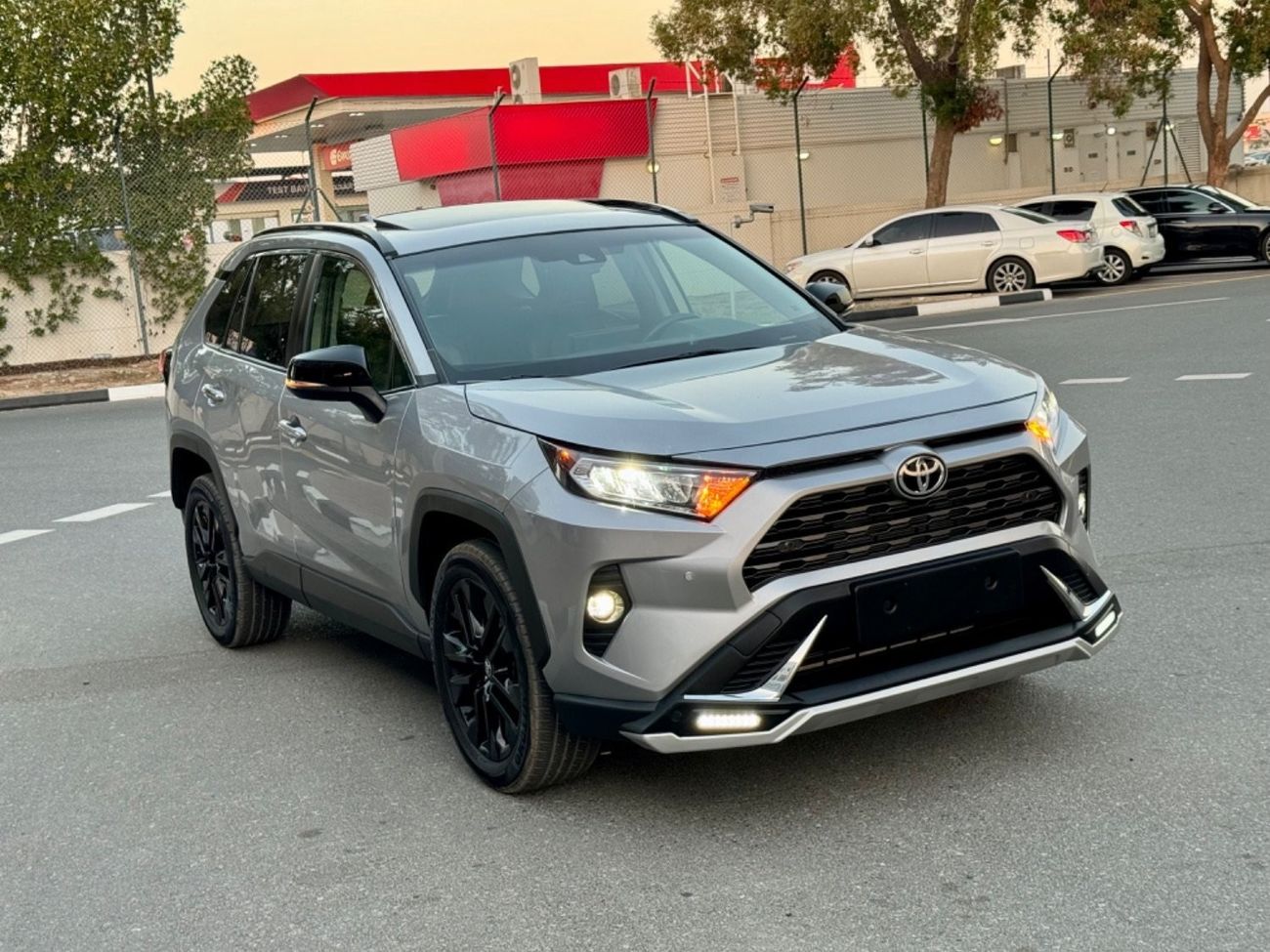 Toyota RAV4 2019 LIMITED PREMIUM AWD 2 KEYS USA IMPORTED