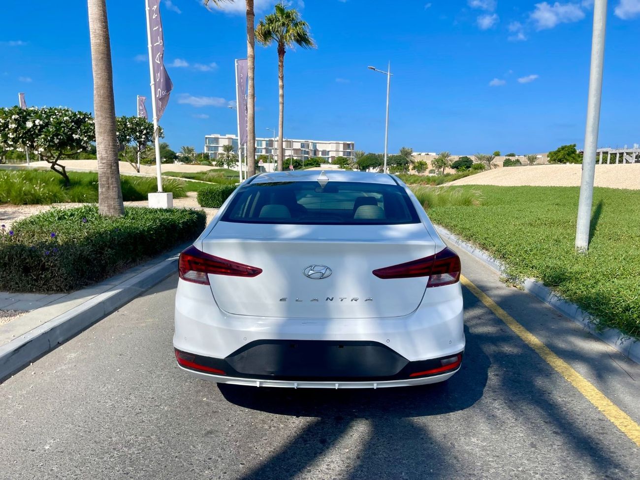 هيونداي إلانترا Comfort 1.6L