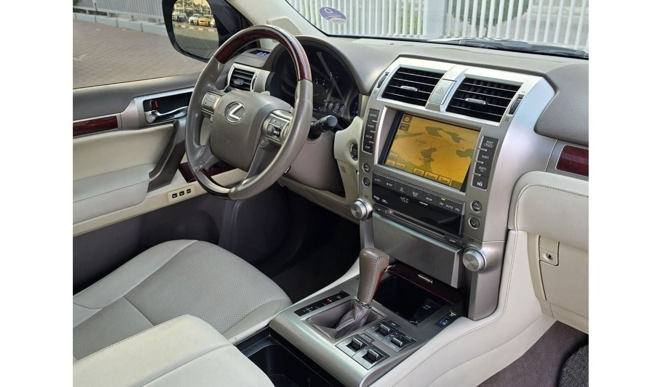 Lexus GX460 Platinum 4.6L LEXUS GX460 2010 GCC PERFECT CONDITION // FULL OPITION