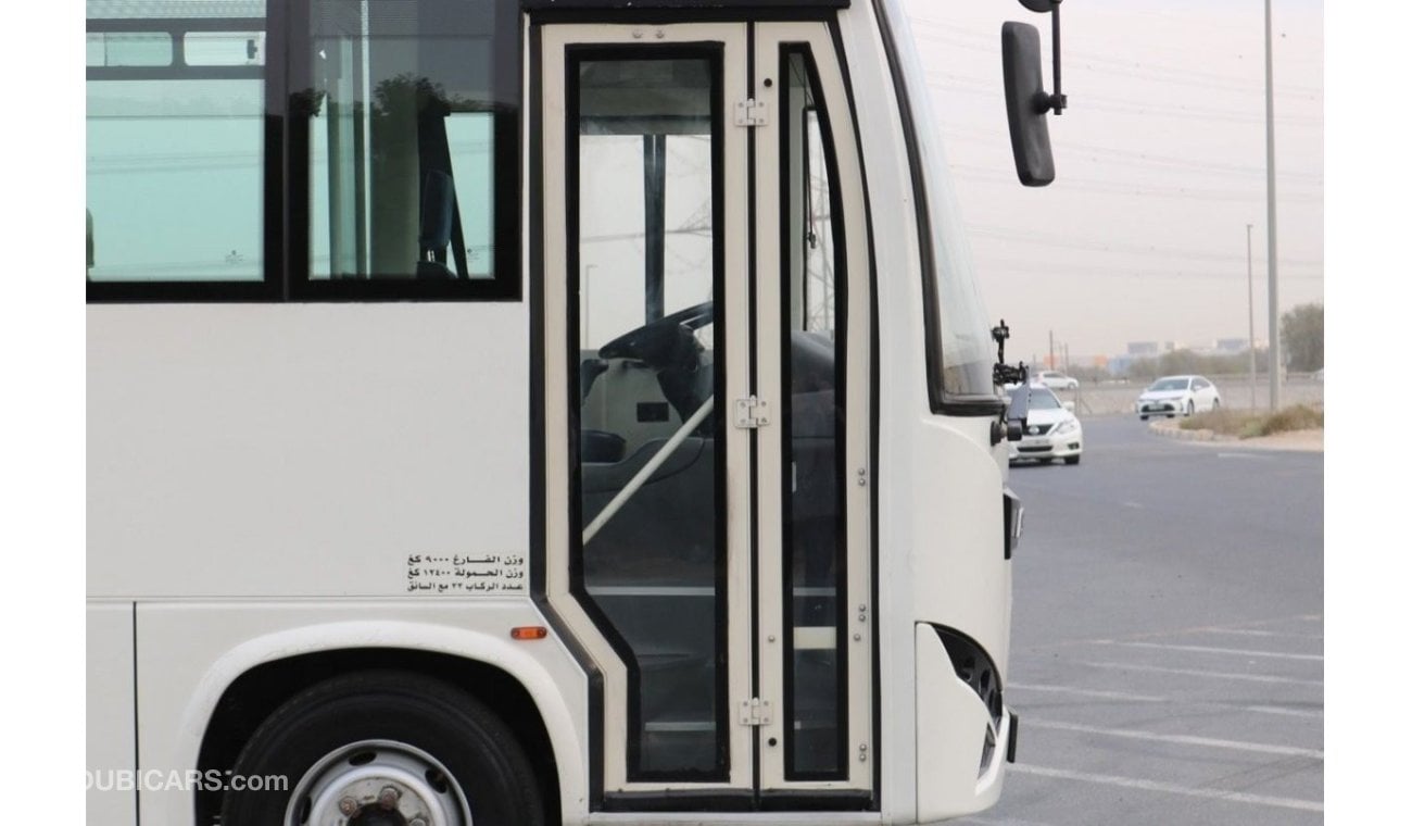 اشوك ليلاند فالكون 2018 | OYSTER A/C 35 SEATER CAPACITY WITH GCC SPECS AND EXCELLENT CONDITION