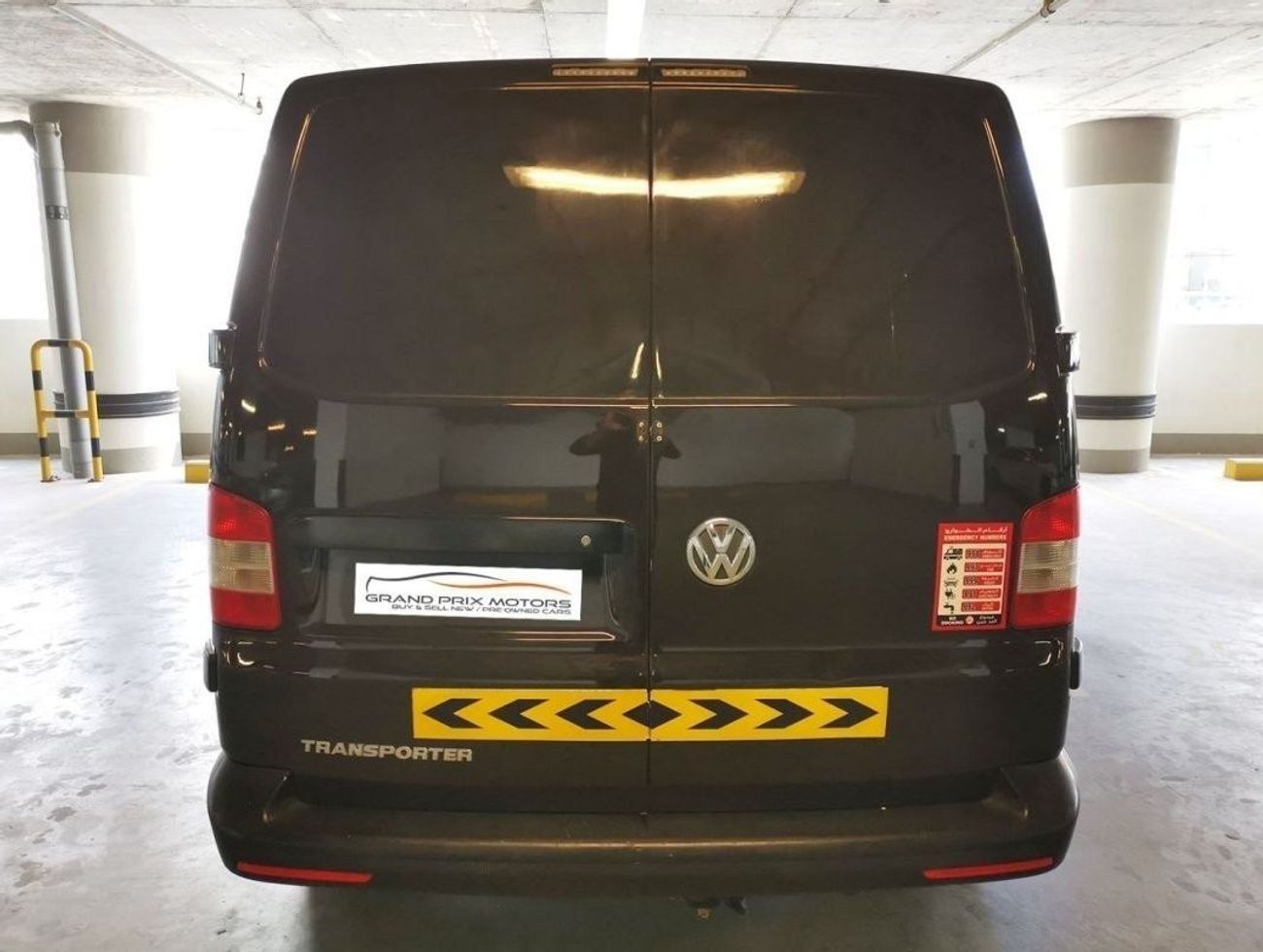 Volkswagen T6 Transporter Volkswagen Transporter LONG Wheel Base AUTOMATIC 2015 Model GCC Specs With Full Service History In P