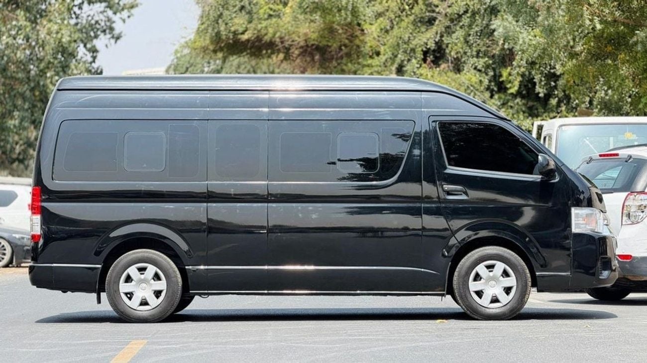 Toyota Hiace 2012 | 3.0L DIESEL ENGINE | AT | RHD | 14 SEATER | COMFORT SEATS | AUDIO PLAYER | POWER WINDOWS | TI