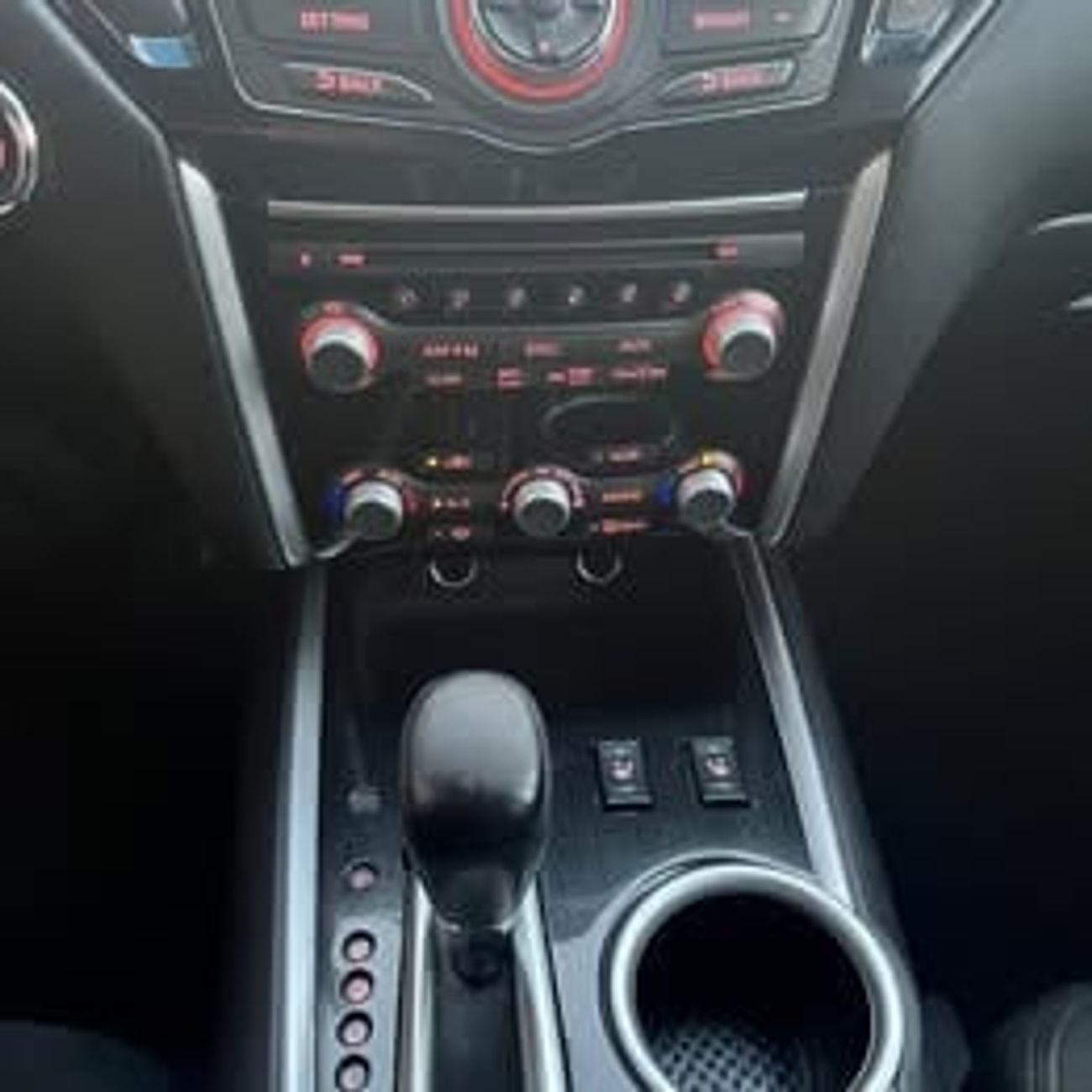 Nissan Pathfinder S 3.5L (260 HP) 4WD