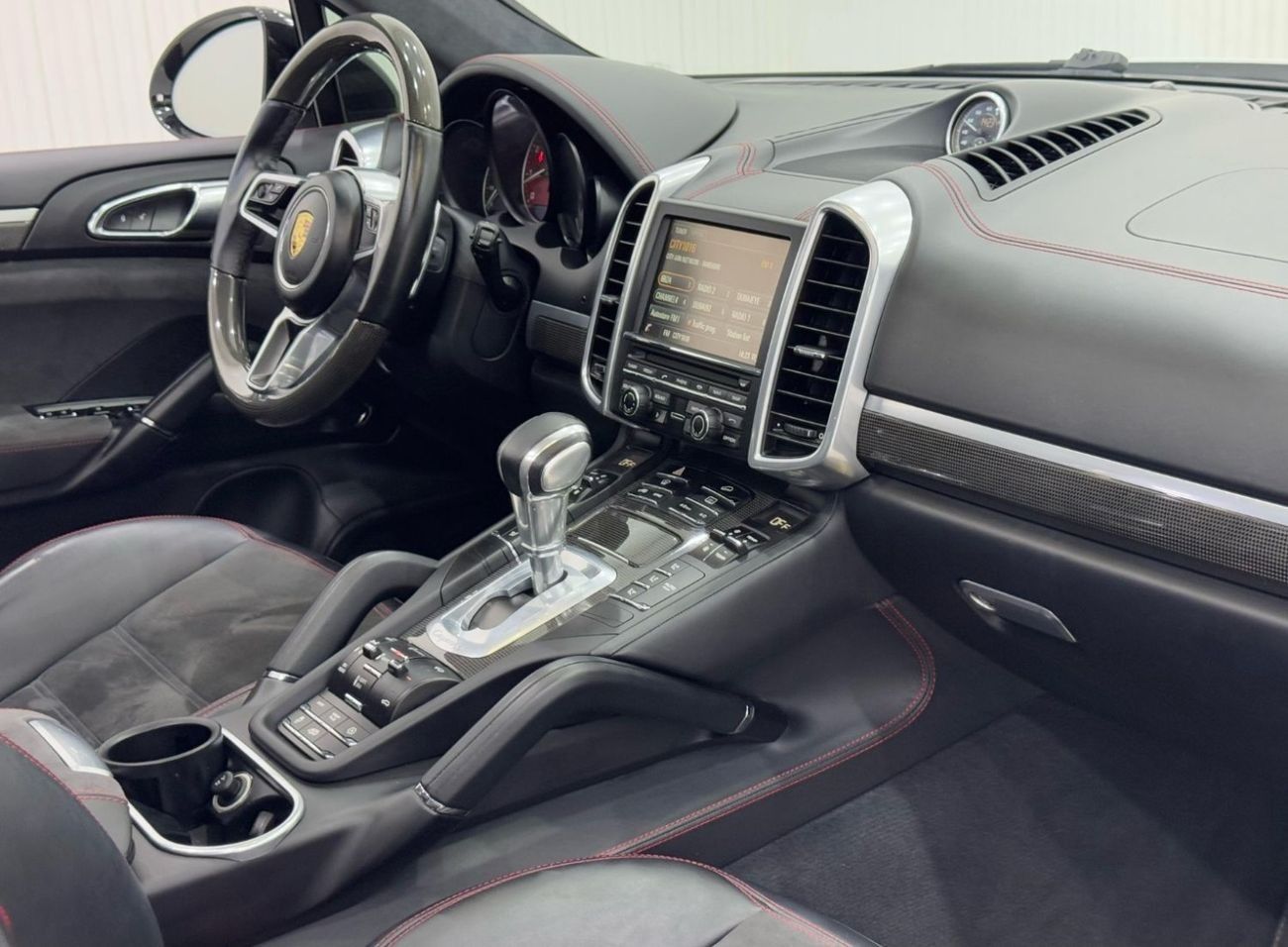 Porsche Cayenne GTS 3.6L 2016 Porsche Cayenne GTS, Porsche Agency Full Service History, Excellent Condition, GCC