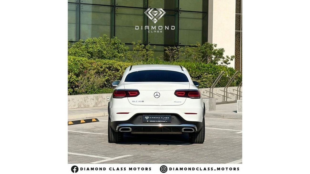 Mercedes-Benz GLC 200 Premium Mercedes GLC 200 Coupe  AMG line - 2.0T 4Matic  Sunroof  2022 GCC  Service Contract Under Me