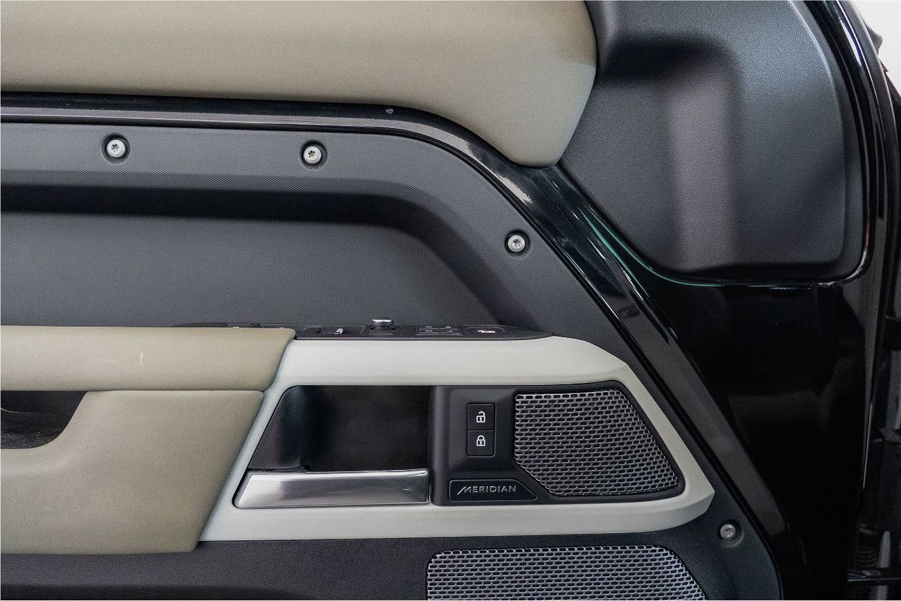 Land Rover Defender P400 110 First Edition 3.0L (7 Seater) P400 110 First Edition 3.0L