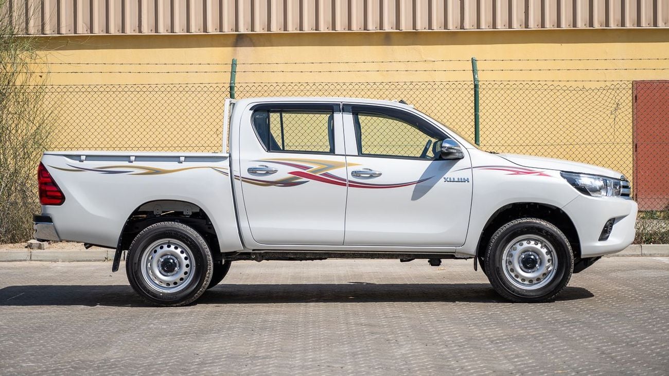 Toyota Hilux TOYOTA HILUX 2.4 MT 4X4 BASIC -2026YM