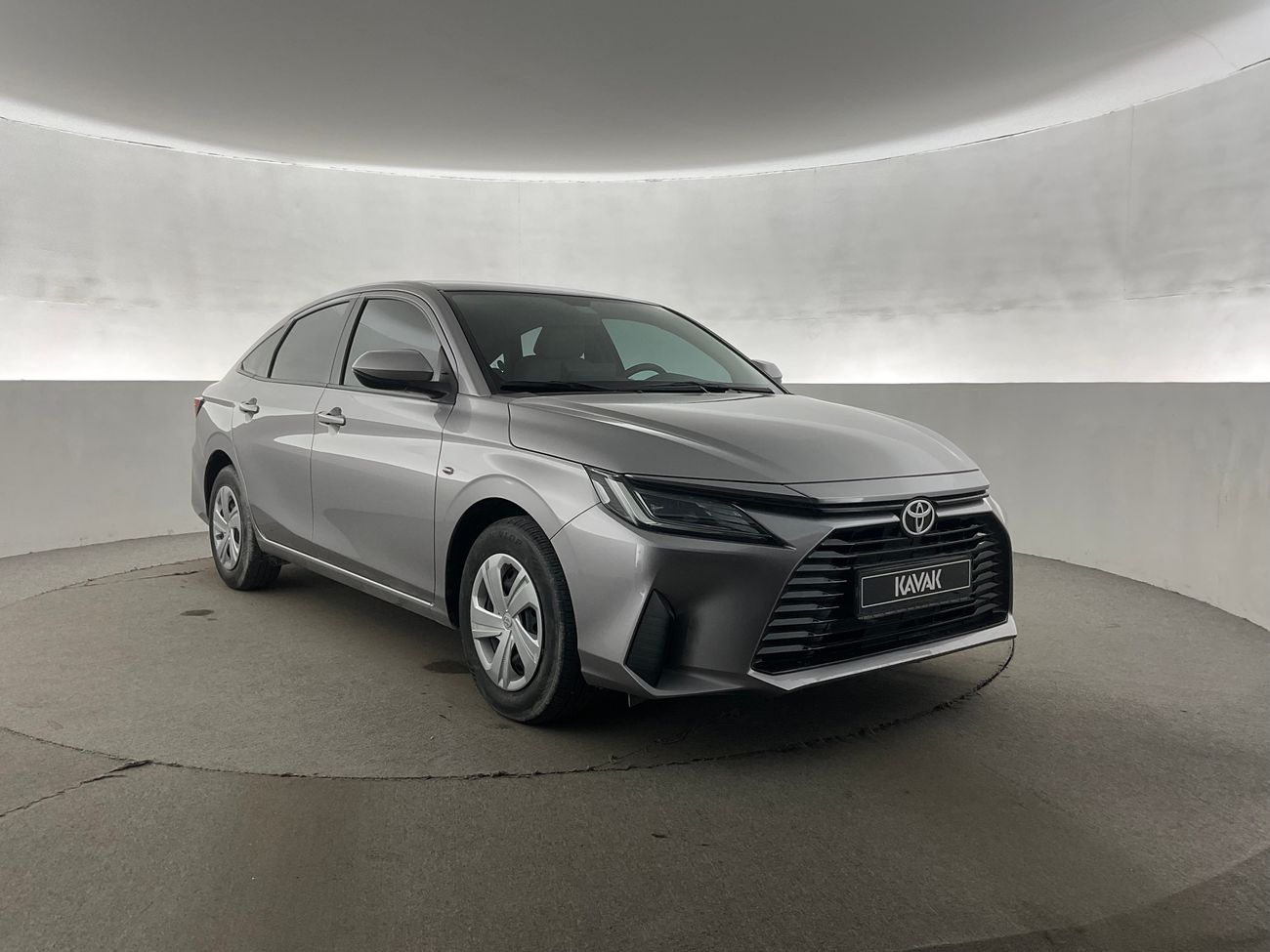 تويوتا يارس E | National Day Celebration | شامل الضمان | 0 ﺪﻔﻋﺓ ﺃﻮﻟﻯ