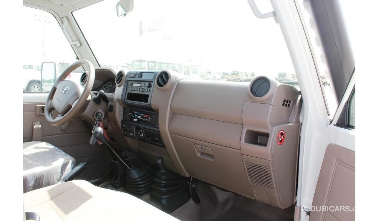 Toyota Land Cruiser Hard Top 78 Diesel 4.5L V8