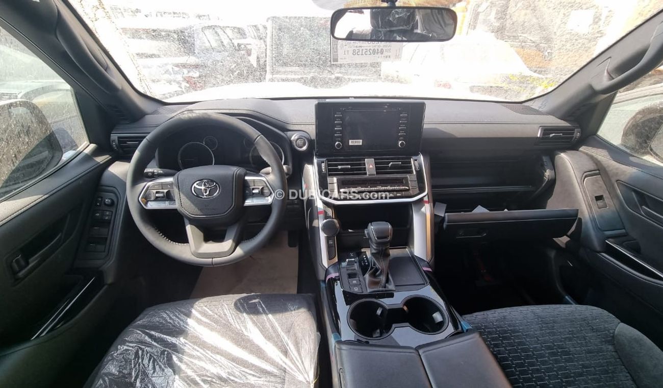 تويوتا لاند كروزر Toyota Land Cruiser 300 4.0 Ltr petrol GXR