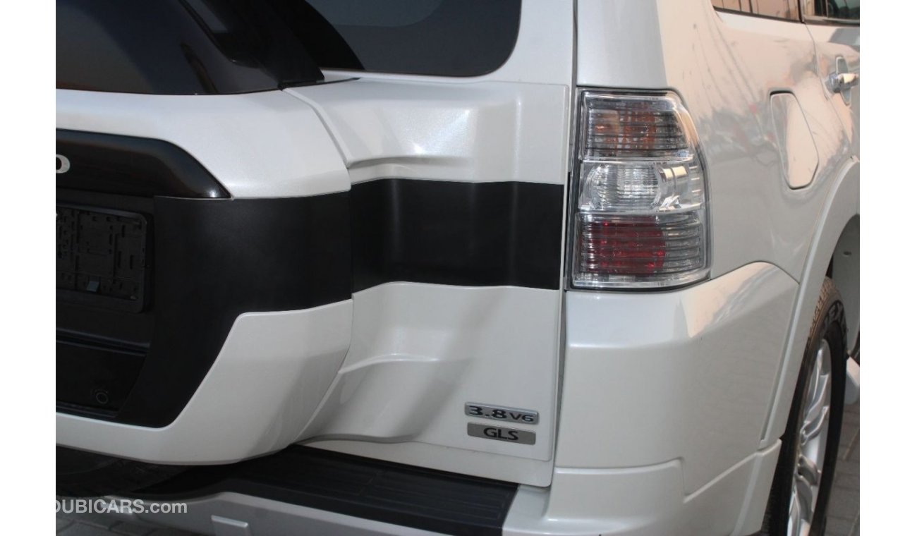 Mitsubishi Pajero Mitsubishi Pajero 2015 GCC Full 3.8 No. 1 without accidents, very clean from inside and outside