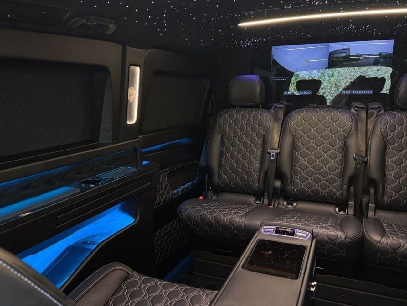Mercedes Benz V300 AVANTGARDE VIP Conversion Brand New 2025 Model in RHD or LHD