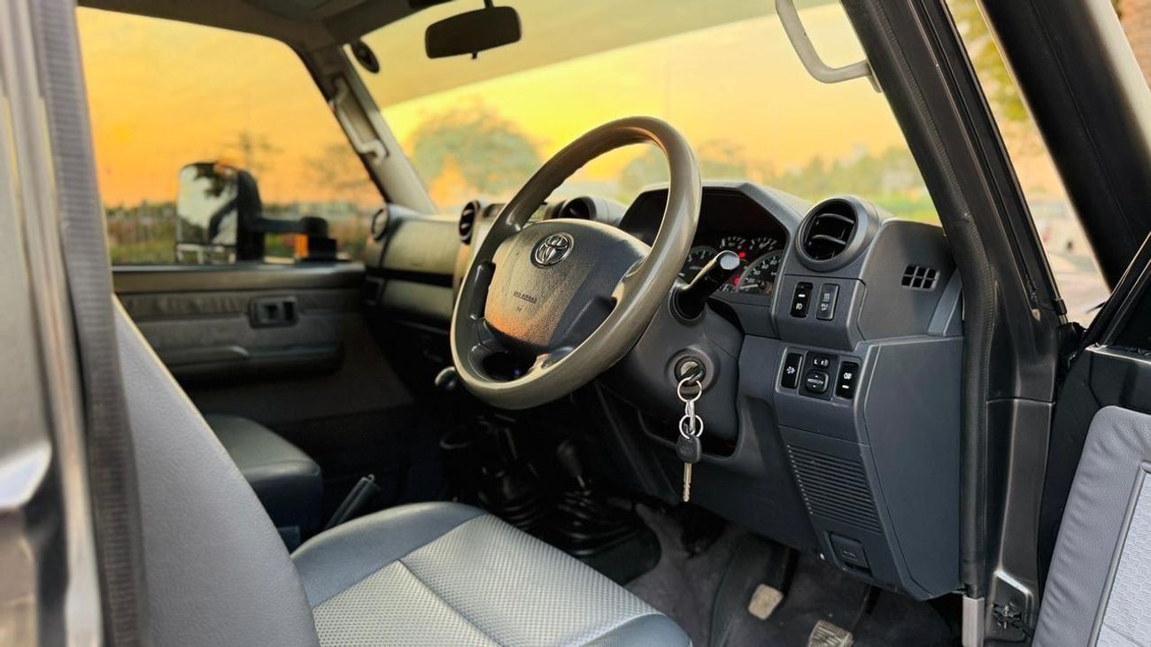 Toyota Land Cruiser Pick Up MODIFIED TO 2025 MODEL | SINGLE CAB | MANUAL TRANSMISISON | 4.5L | RHD | SPORTS BAR