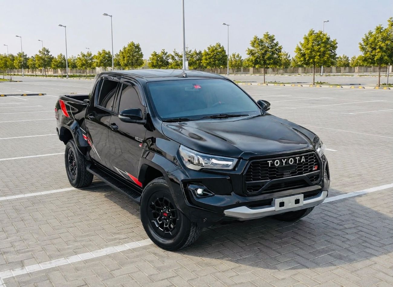 Toyota Hilux Toyota Hilux pickup 2021 GR SPORT 2.7 V4