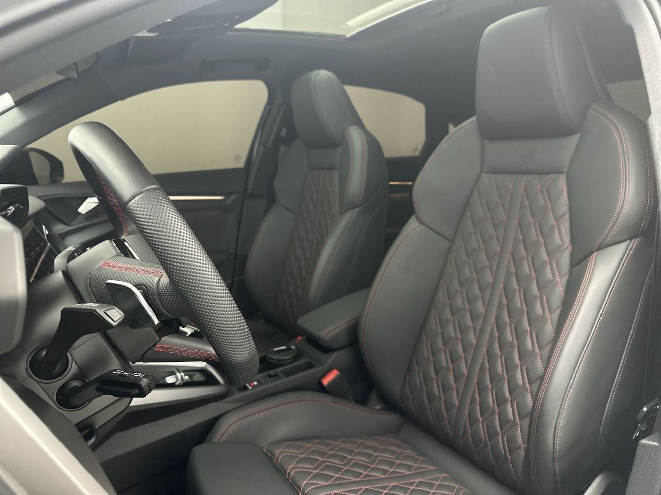 Audi S3 TFSI quattro 2.0L Sedan 2.0 quat 290hp High (Ref# 05940)