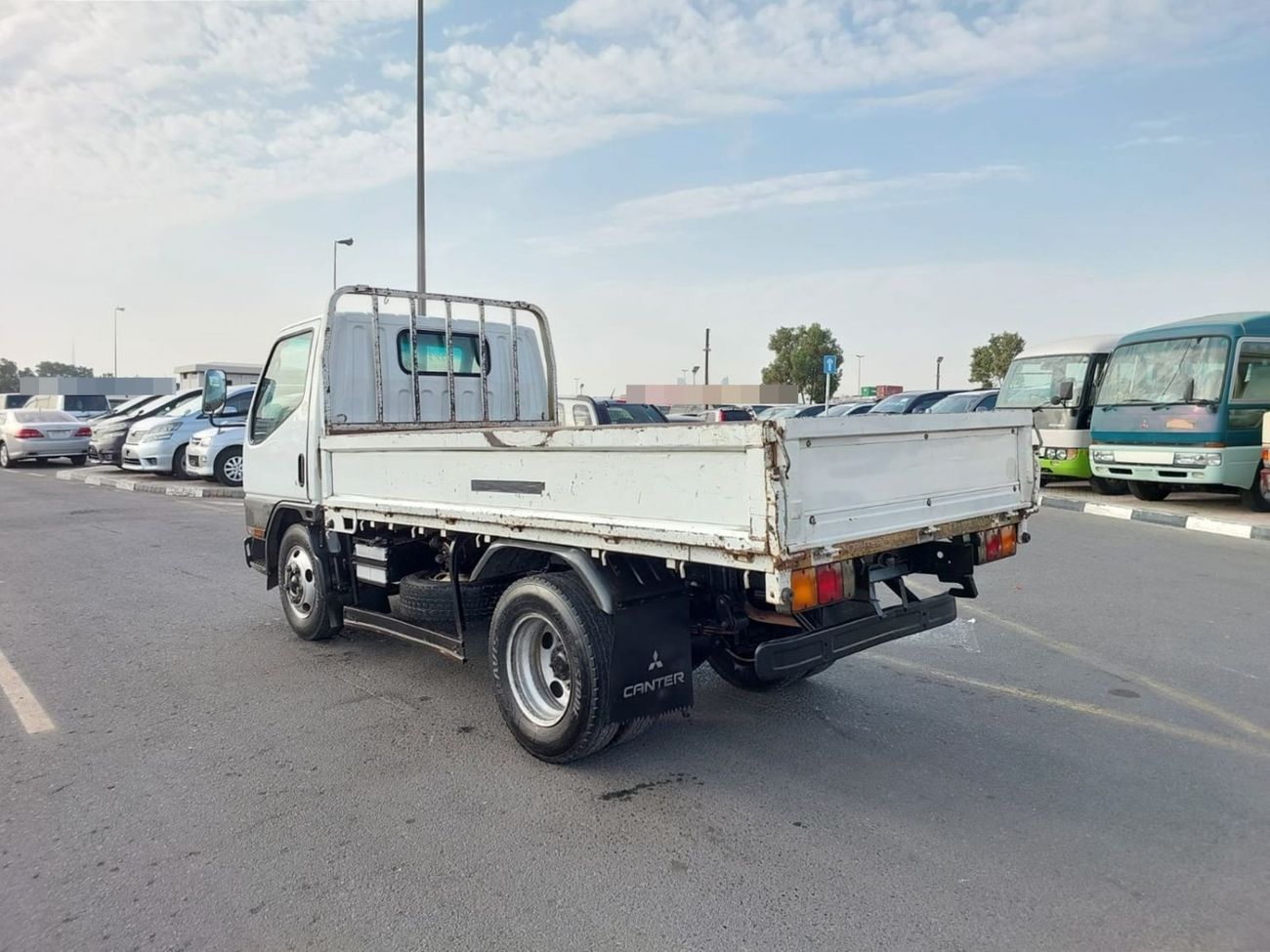 Mitsubishi Fuso Canter MITSUBISHI CANTER TRUCK RIGHT HAND DRIVE(PM30785)