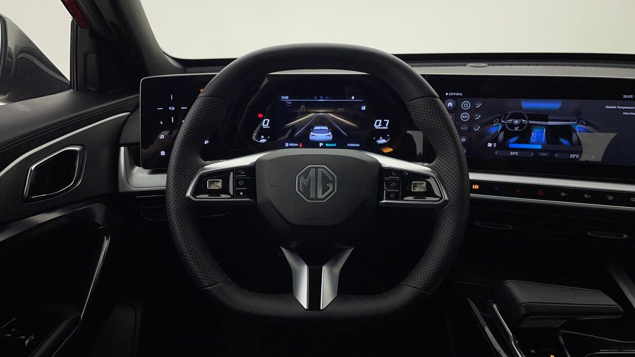 أم جي وان LUXURY 1.5 | بدون دفعة مقدمة | اختبار القيادة في المنزل