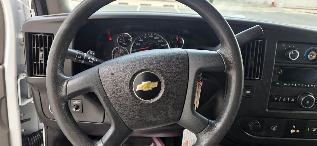 GMC Savana 3500 HD PETROL