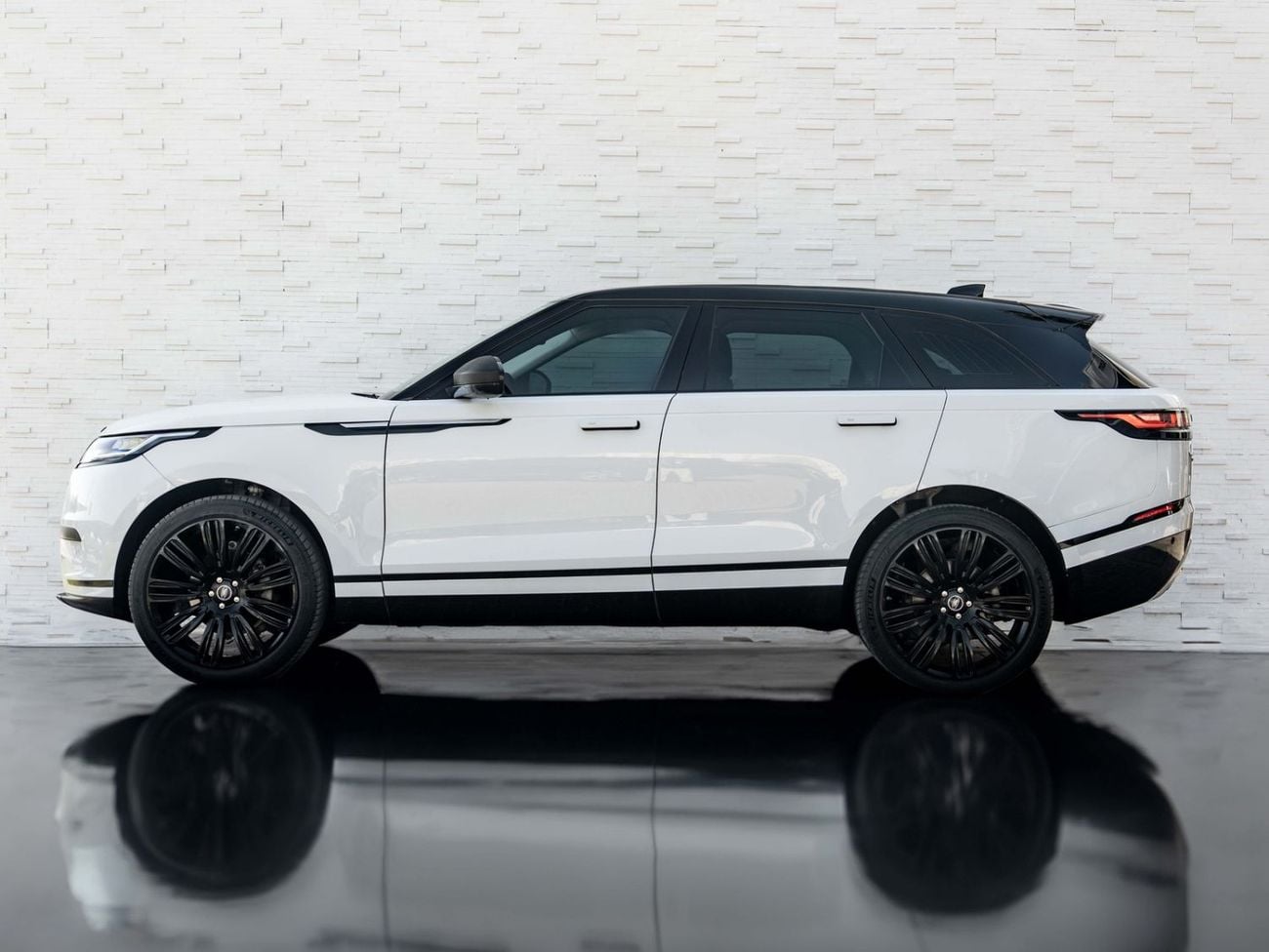 Land Rover Range Rover Velar R-DYNAMIC S Land Rover Range Rover Velar 2019