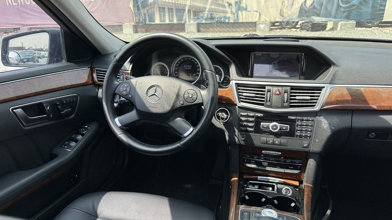Mercedes Benz E300 AVANTGARDE SPORT