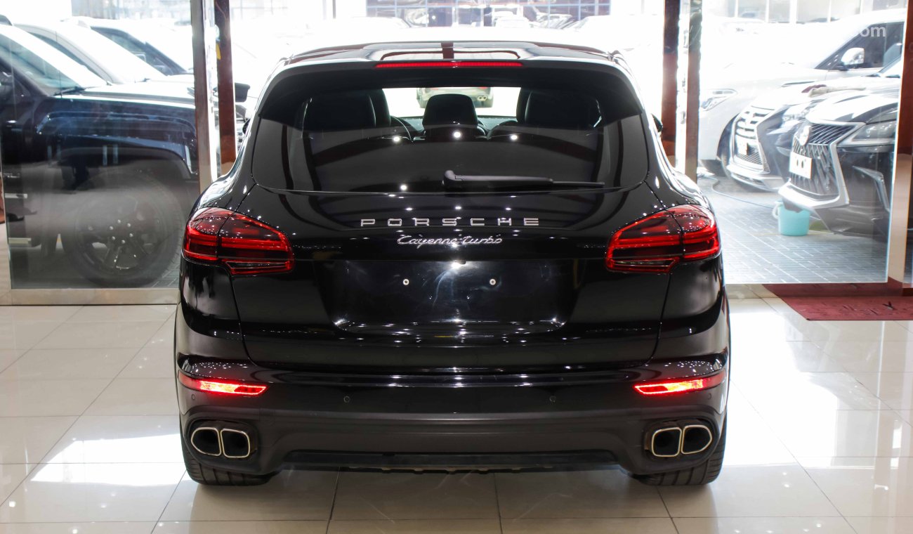 Porsche Cayenne Turbo EURO SPEC / 2017