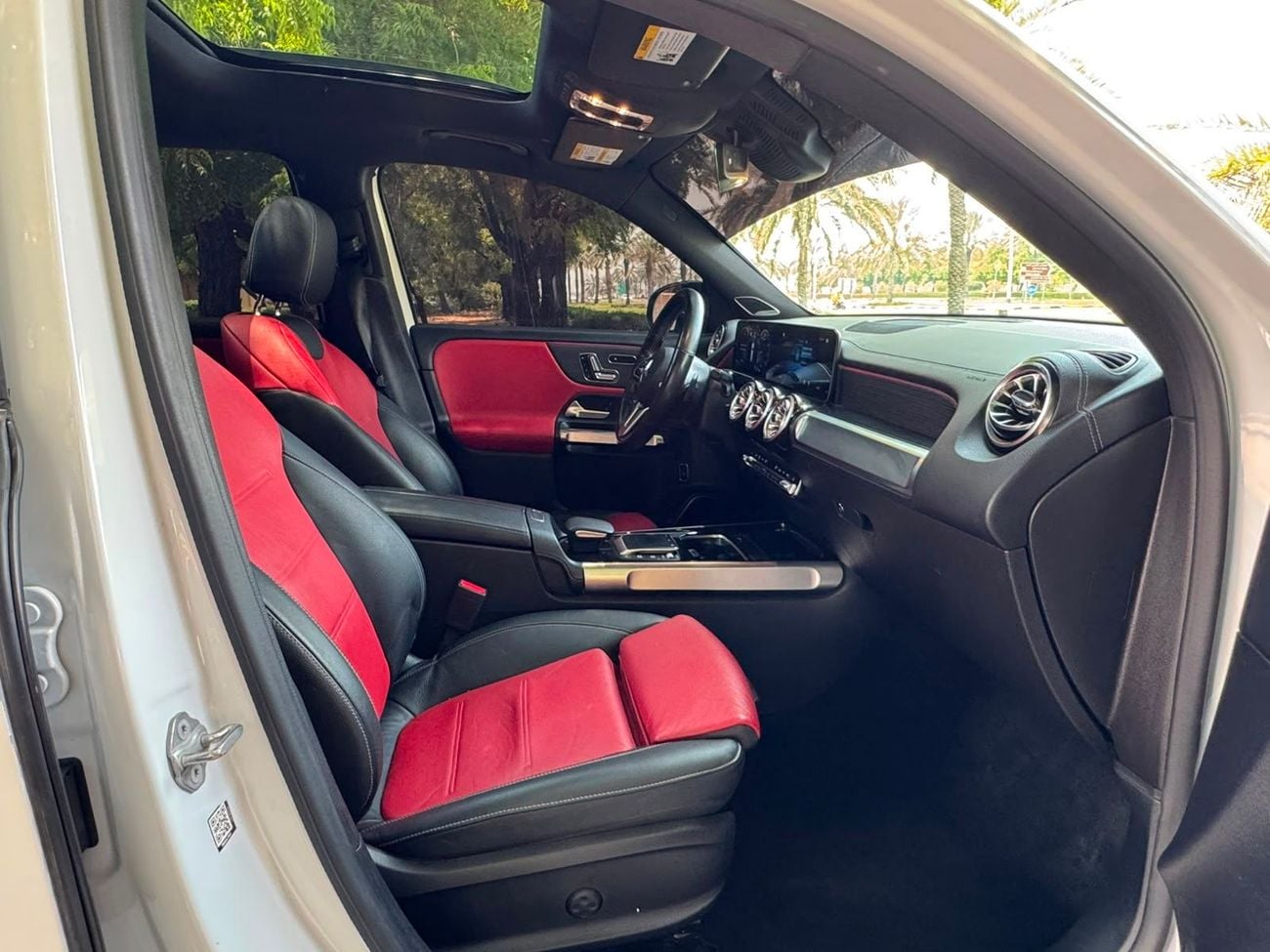 Mercedes Benz GLB250