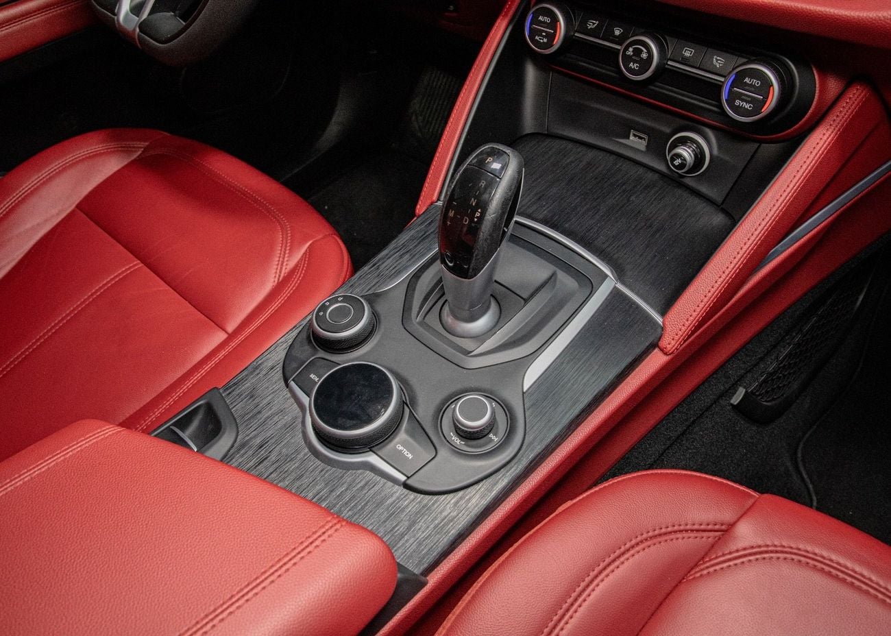 Alfa Romeo Stelvio S 2.0L