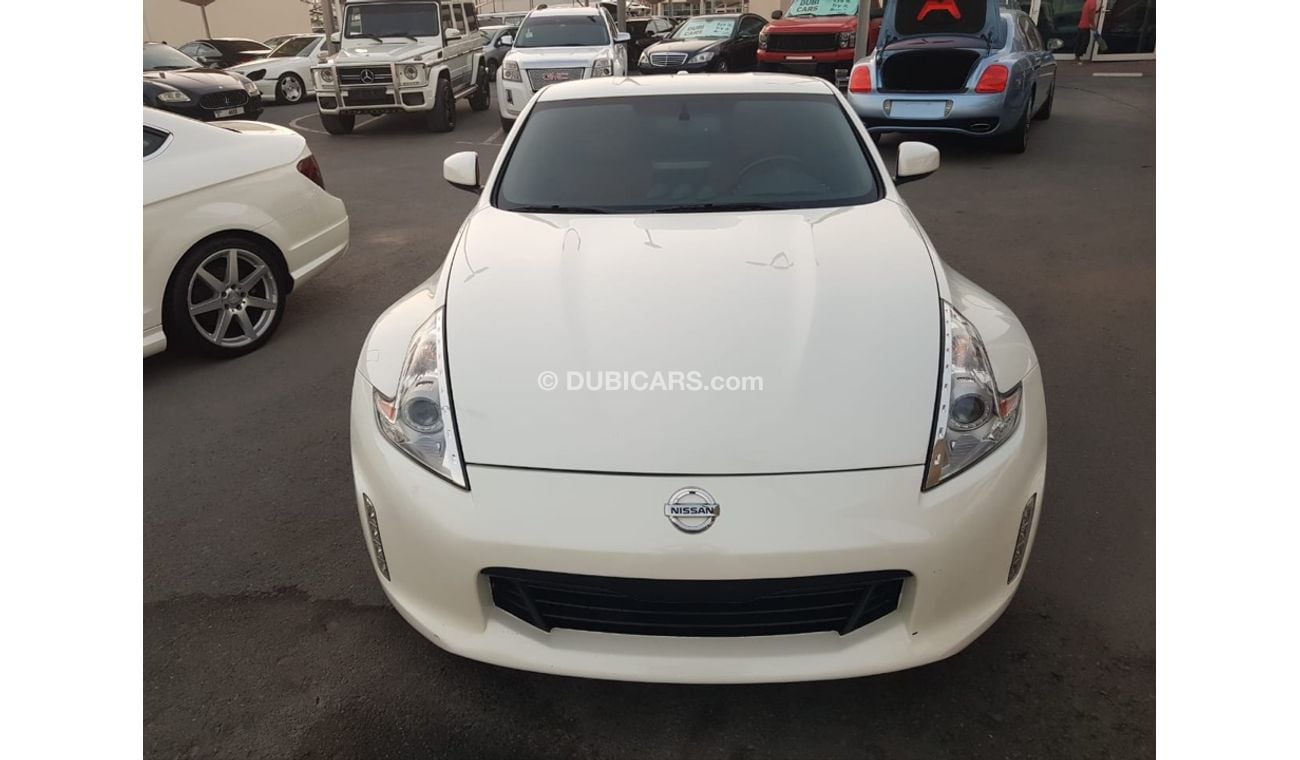 نيسان 370Z نيسان Z موديل 2014 السياره بحاله ممتازه من الداخل والخارج ولا تحتاج اي مصروف فل اوبشن ماشي 30الف فقط
