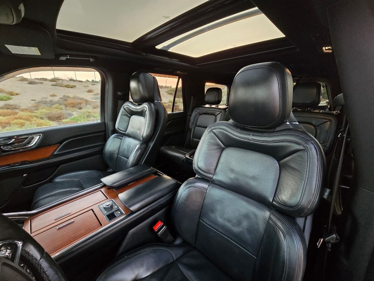 Lincoln Navigator Presidential 3.5L LINCOLN NAVIGATOR 2020 FULL OPITION // GOOD CONDITION INSIDE OUT SIDE