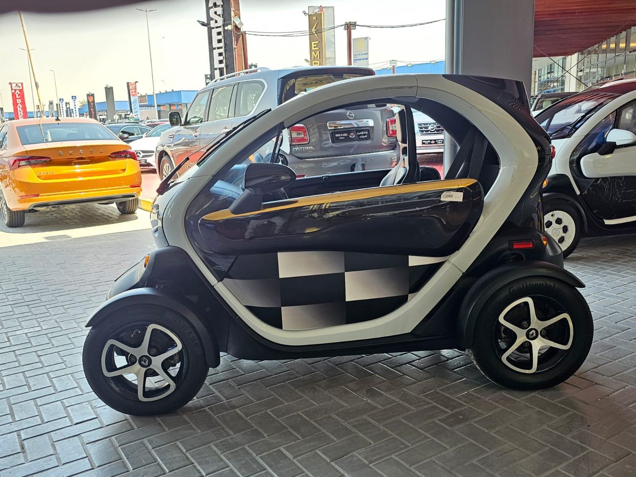 رينو تويزي ELECTRIC VEHICLE / LOW MILEAGE/ LOT#34593