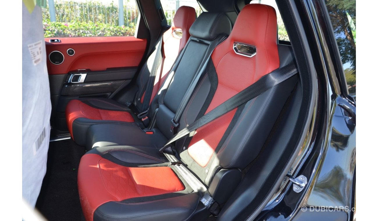 لاند روفر رينج روفر سبورت (عرض رهيب) جديده موديل 2020 فل اوبشن مع كاربون فايبر