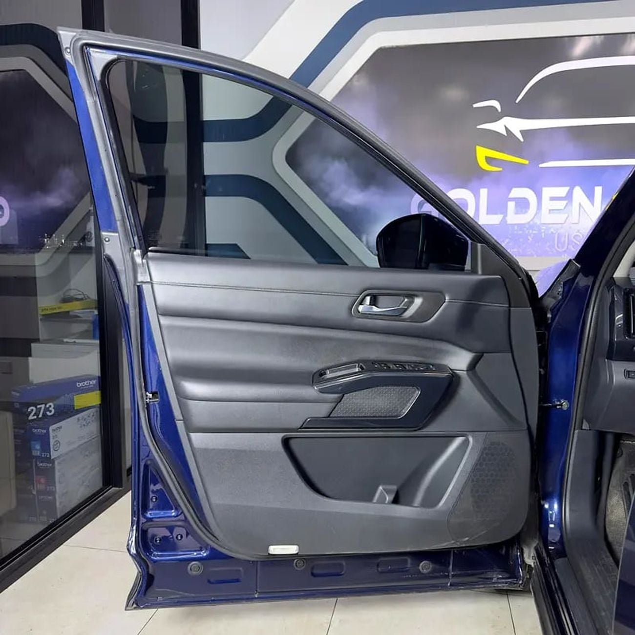 نيسان باثفايندر SV 3.5L AWD (7 Seater) SV