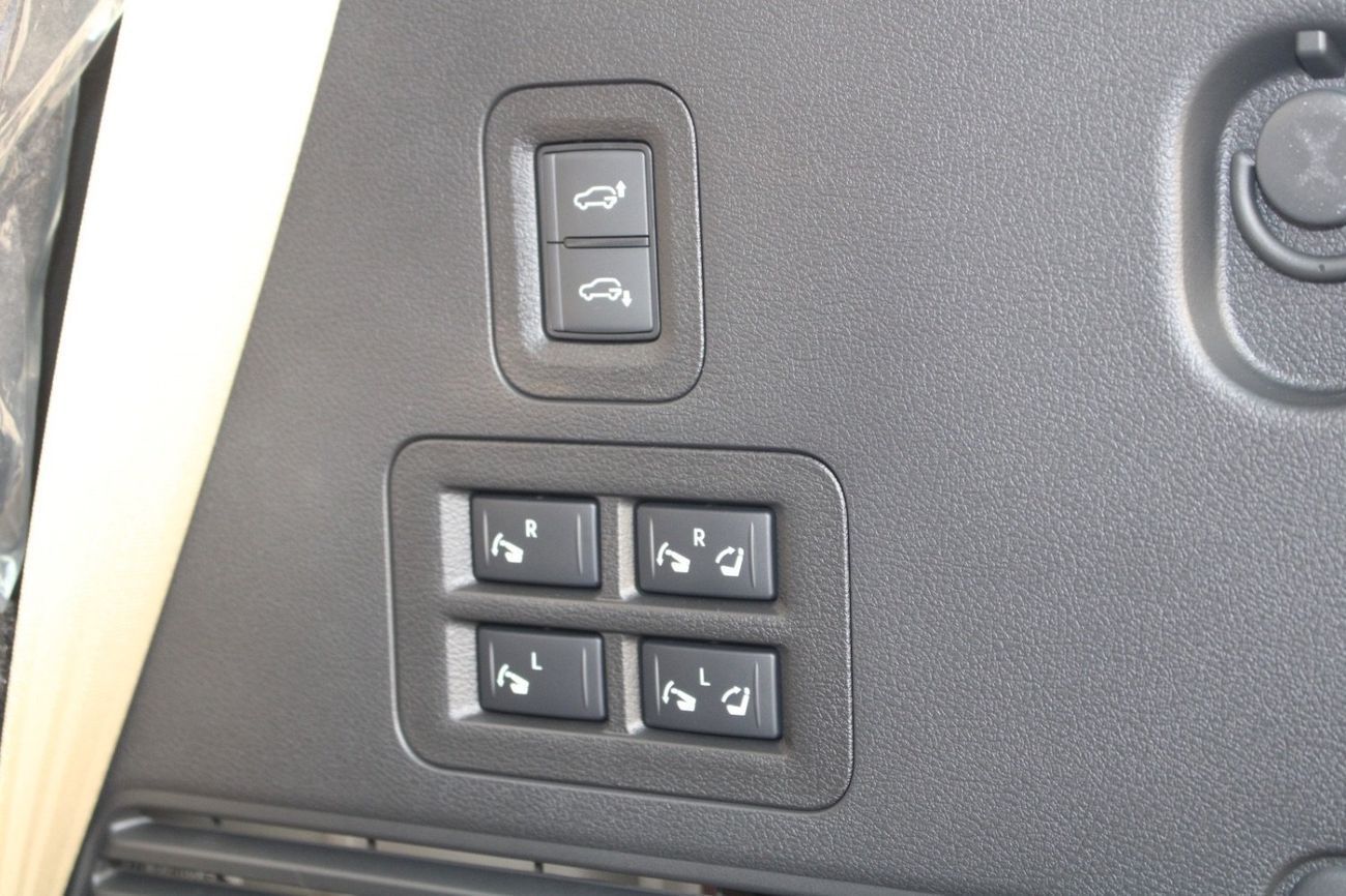 نيسان باترول LE Platinum City 3.5L 2025