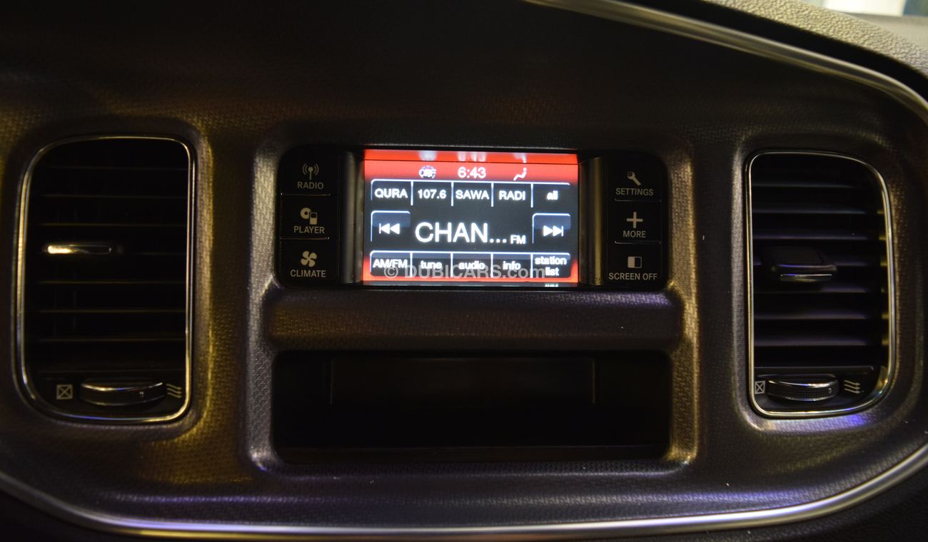 Dodge Charger SRT8 SUPER BEE