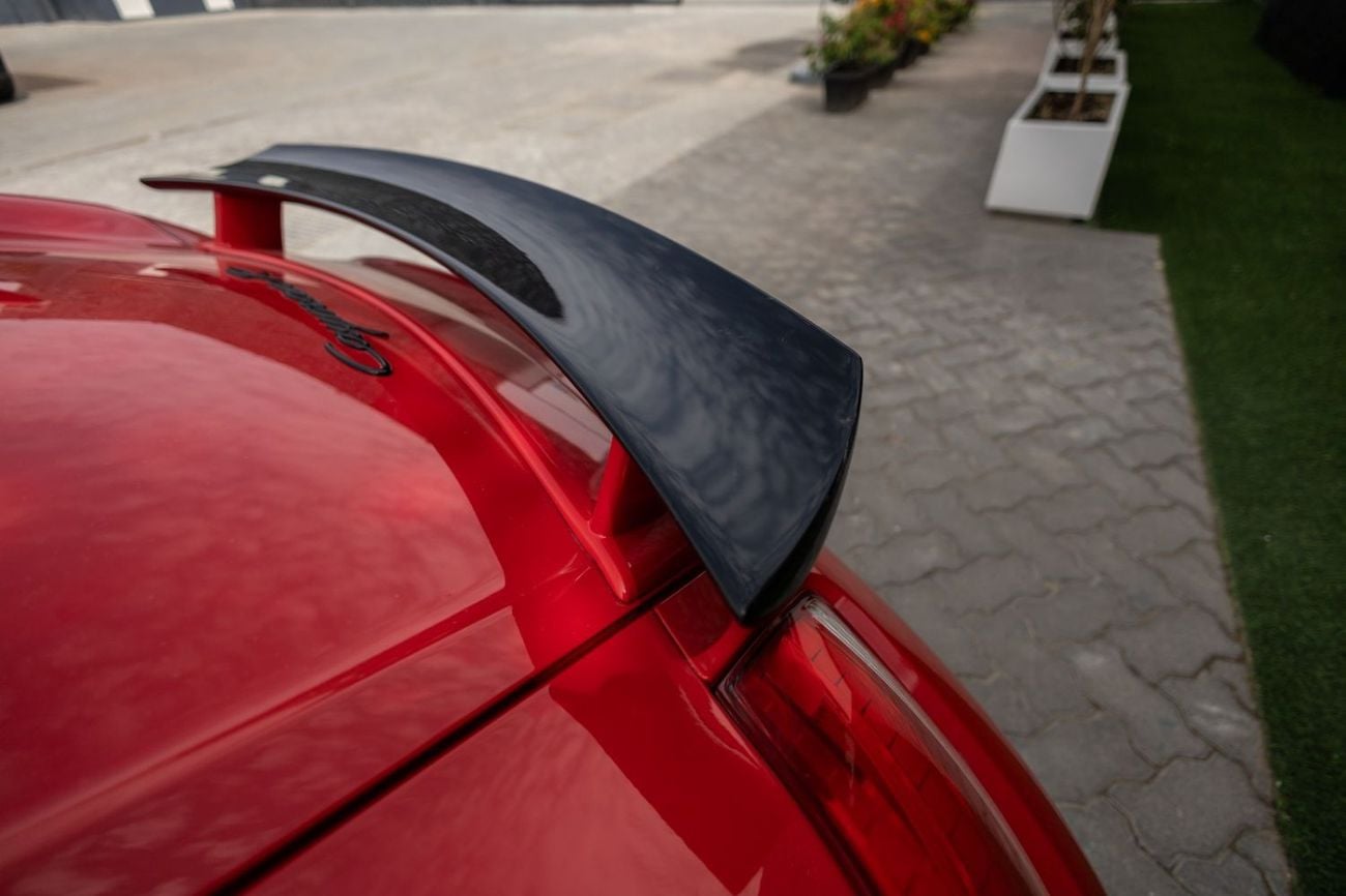 Porsche Cayman R 3.4L 2012 Porsche Cayman R GCC