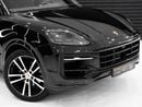 Porsche Cayenne COUPE, Carbon Interior, Panoramic Roof, Sport Chrono, Al Nabooda Warranty!!