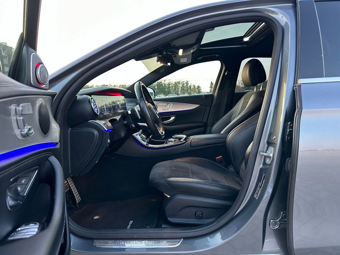 مرسيدس بنز E 350 Std 2.0L - Turbocharged - 4-Cylinder - 255 hp - Plug-in Hybrid - 2019 - Perfect Condition