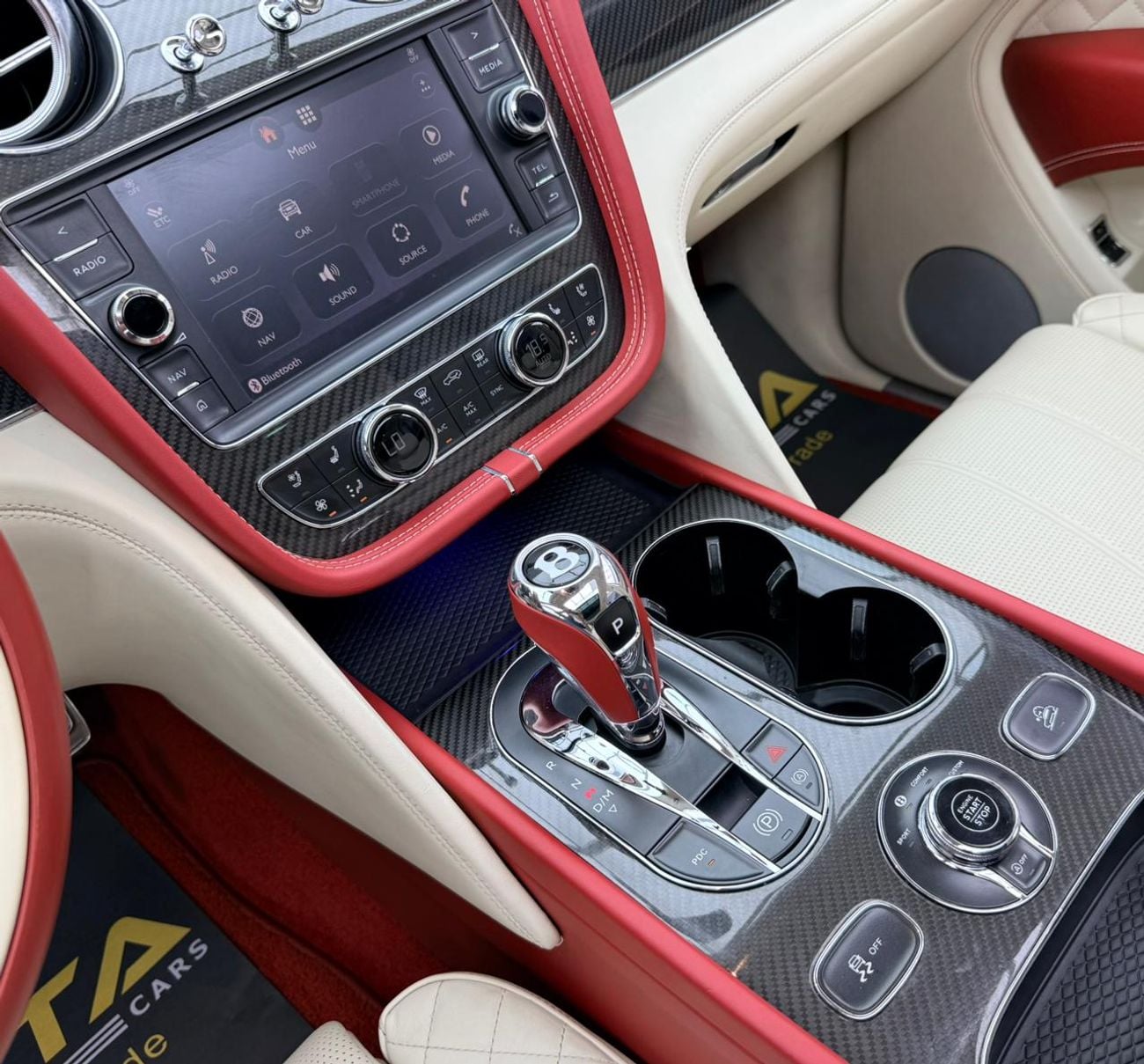 Bentley Bentayga STD 2019 Bentley Bentayga V8, 1 Year Warranty, Full Service History, Carbon Fibre Package, Japanese
