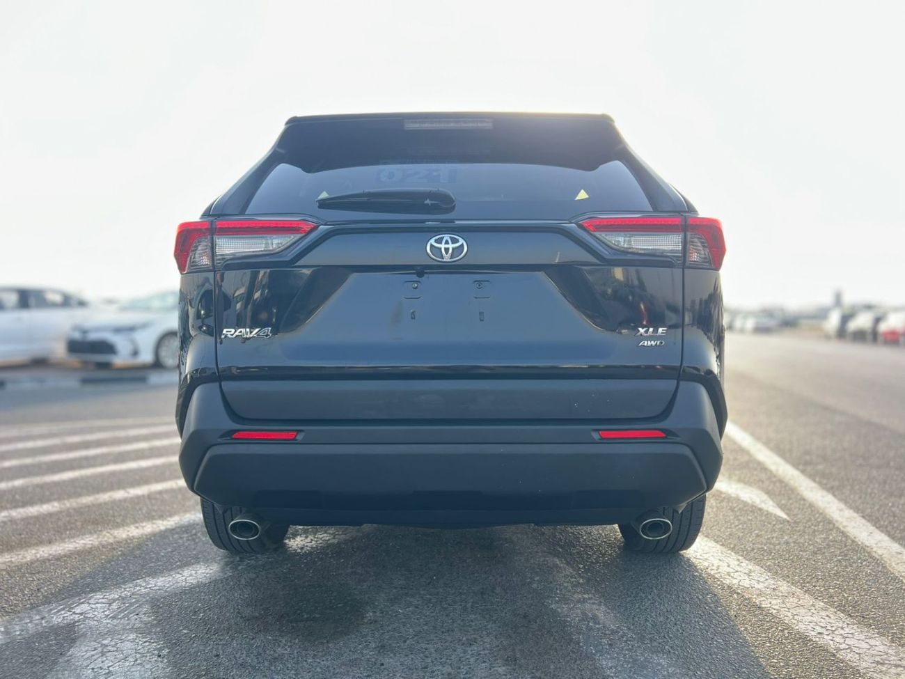 Toyota RAV4 2023 Toyota RAV4, XLE - 2.5L -V4 - 4 Wheel Drive - 4X4 - ELECTRIC  & LEATHER SEATS - PUSH START - Re